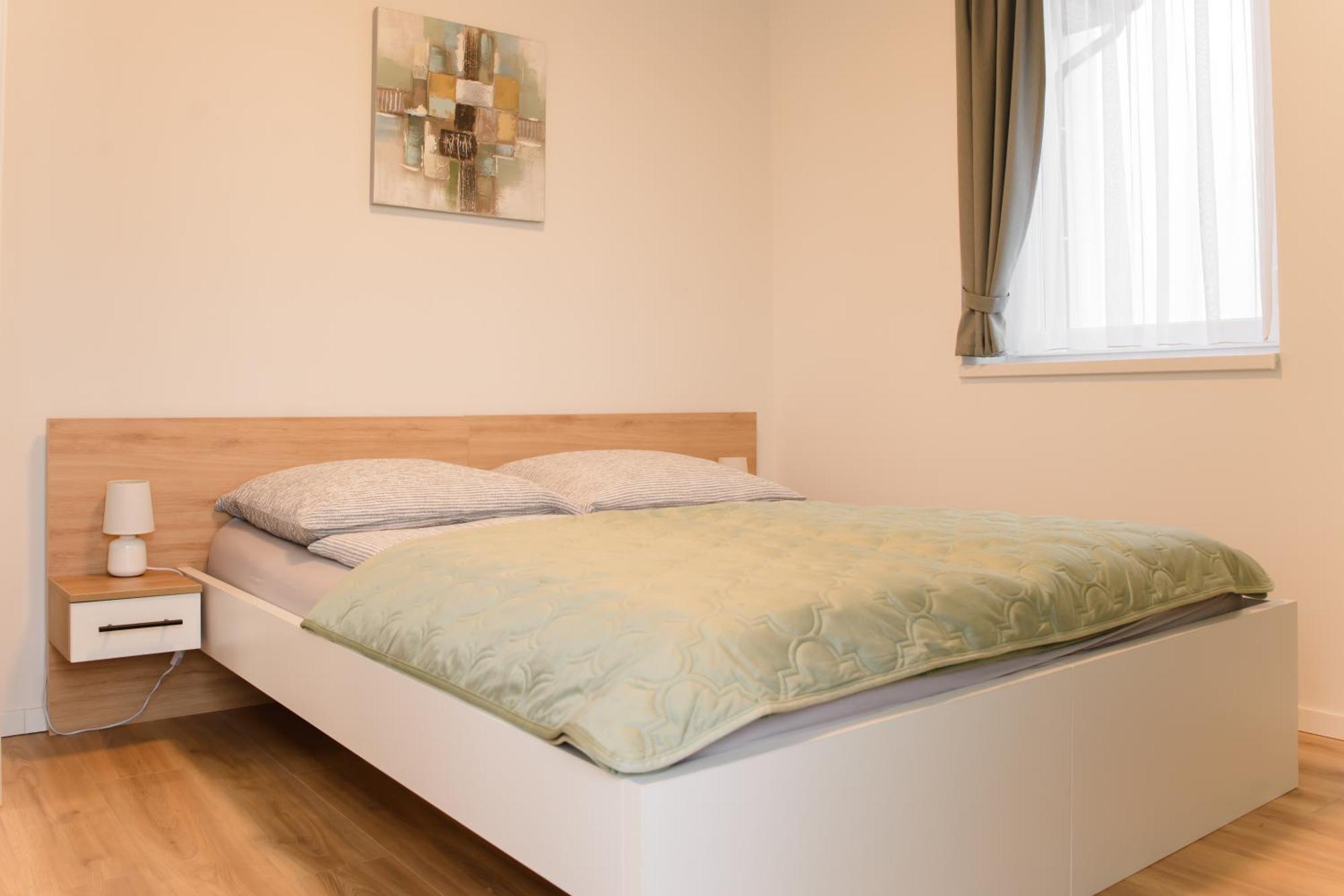 Eliza 2 Apartman Бік Екстер'єр фото