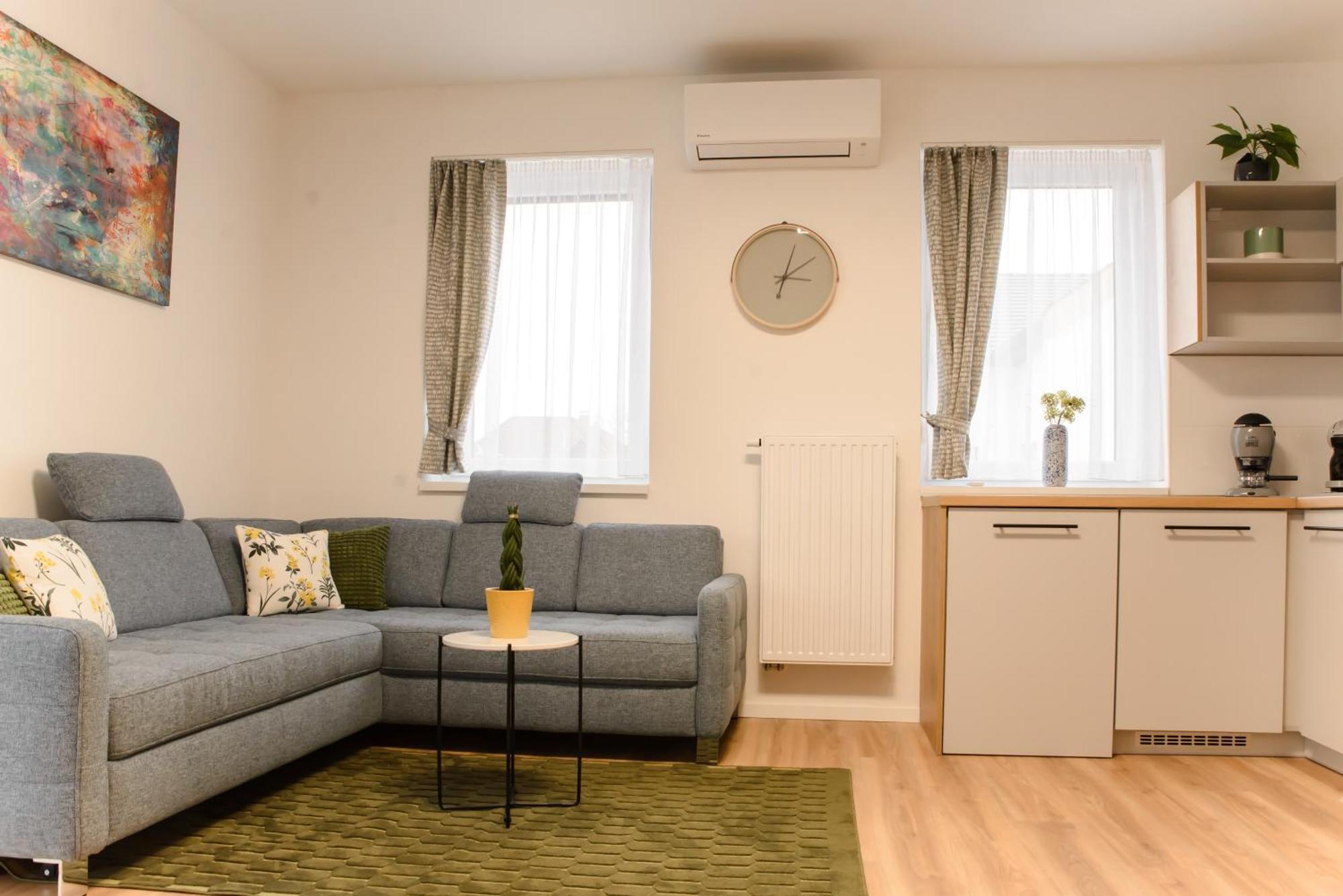 Eliza 2 Apartman Бік Екстер'єр фото